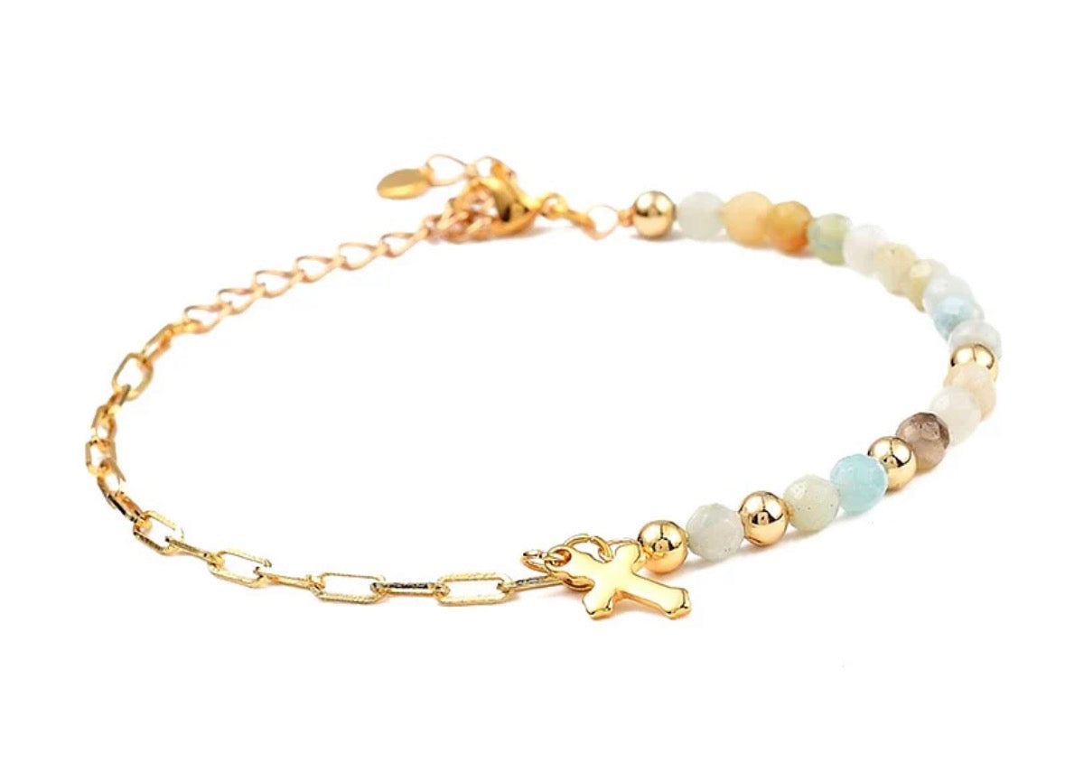 Bracelet Femme Amazonite Naturelle & Breloque Croix Dorée – Élégance Spirituelle